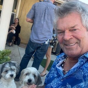 Meet your Posher, Larry